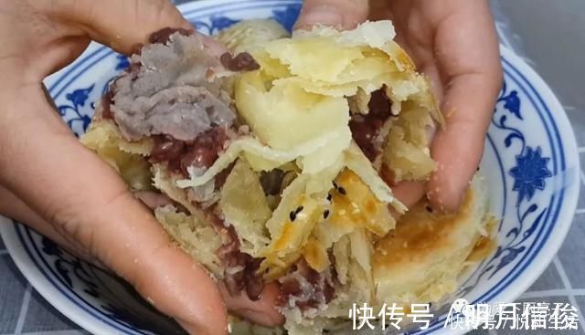 好吃|红豆饼这样做太好吃了，锅里烙一烙，我家一周吃五次，真的太香了