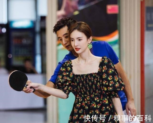难怪说张继科不是金晨理想型，手把手教乒乓球时，肤色差说明一切！