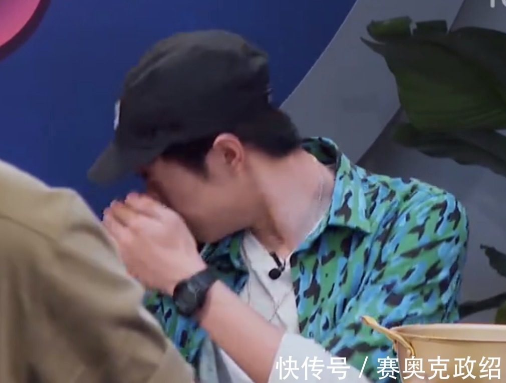 辣椒炒肉|张艺兴的辣椒炒肉把王一博刘宪华都呛哭了,全屋没一个能幸免!