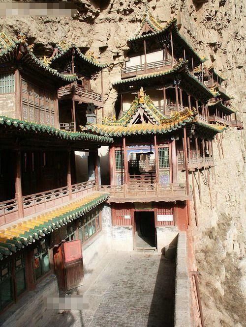 国内最危险的3座寺庙，悬空寺榜上有名