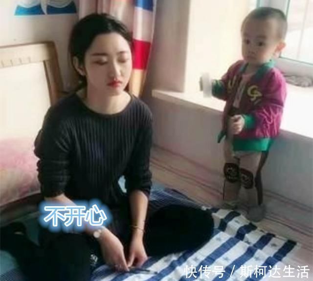 长大|二胎家庭的姐姐喜欢“打弟弟”,原因可气又可笑,希望弟弟快长大