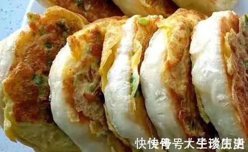 面粉|一碗面粉3个鸡蛋,做法你绝对没见过,10分钟解决全家早餐