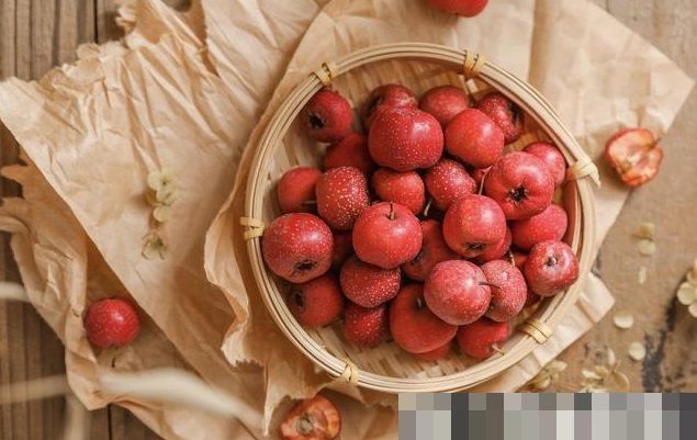 产后瘀阻腹痛|长期山楂干泡水喝,对身体有什么好处吃山楂有哪些注意事项