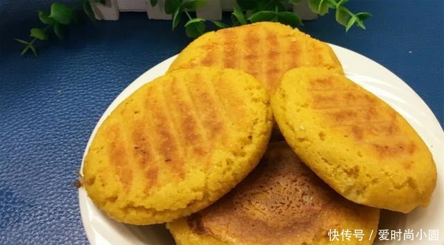 忘不掉|记忆中的味道,家常版贴饼子在家也能做,忘不掉的嘎巴香