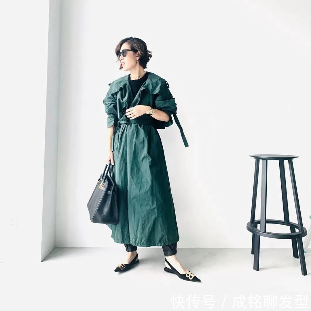 直子|49岁的大草直子太会穿,堪称小个子穿搭典范,简约时尚高级感满满