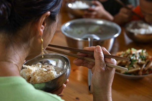 朱木群|独守贵州偏远教学点21年的乡村教师潘仲勇：我愿守到这没有学生为止