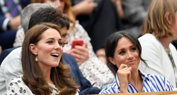 凯特 王妃的发型有多重要凯特的头发永远整齐,梅根的头发总是凌乱