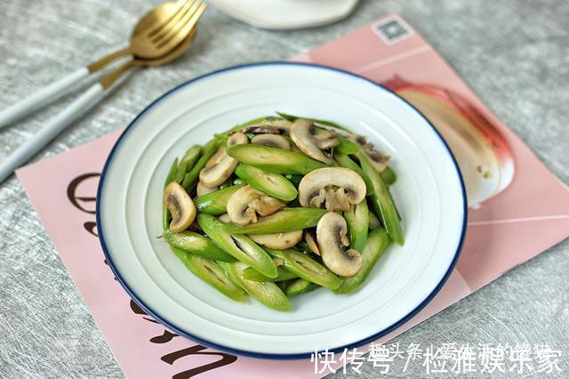 曝光|超模刘雯塑身法曝光,“8小时减肥法”,这样吃,衣服全换S码