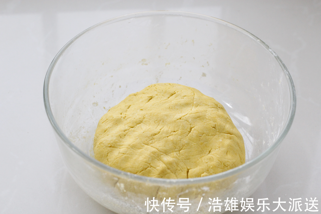 糯米粉|南瓜饼不用油炸,软糯香甜有营养,出锅孩子连吃仨,咬一口满嘴香