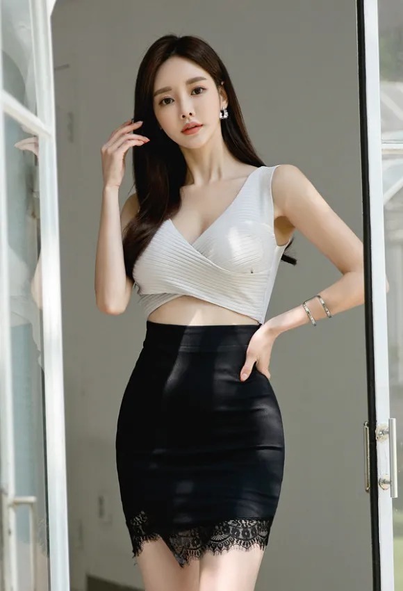 美图|美图欣赏:孙允珠,奶油太妃娇幻溢彩无袖仙女裙