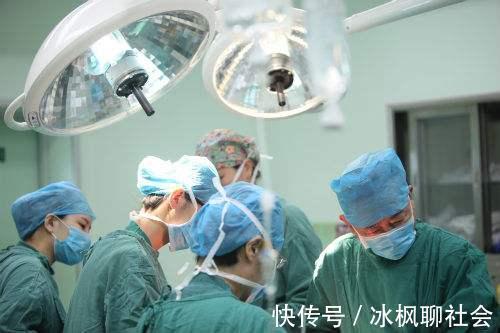 娜娜|28岁孕妇二胎流产,清宫手术时紧急喊停,医生拿着结果露出笑容