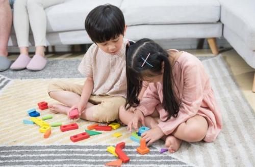 智力|6岁前，孩子大脑发育有2个关键期，“外部刺激”越多孩子受益越大