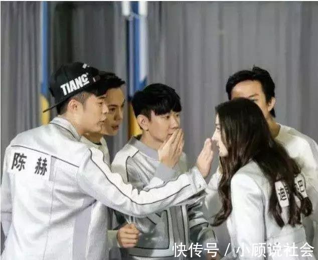气球|《奔跑吧》撕名牌变成尴尬癌，热巴镜头少的可怜，网友不接受