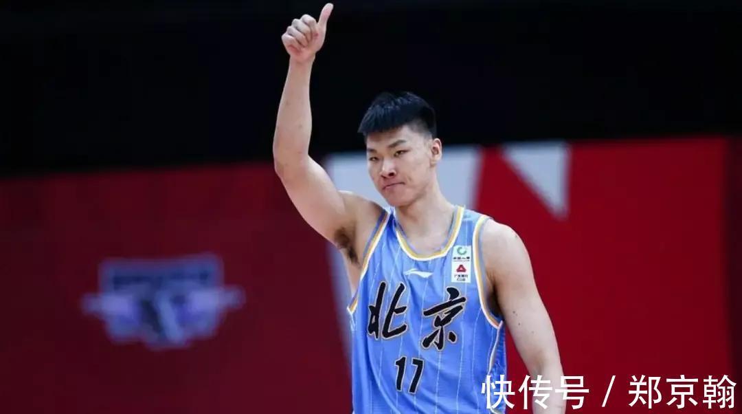 砍分|胡金秋半场10分10篮板,赵岩昊高效砍分,浙江广厦47-30首钢