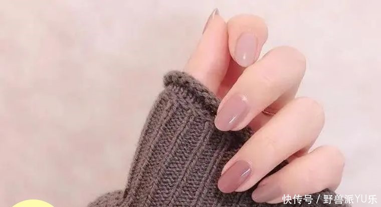 春日美甲职场人的指尖也要美美的!春日美甲职场人的指尖也要美美的！