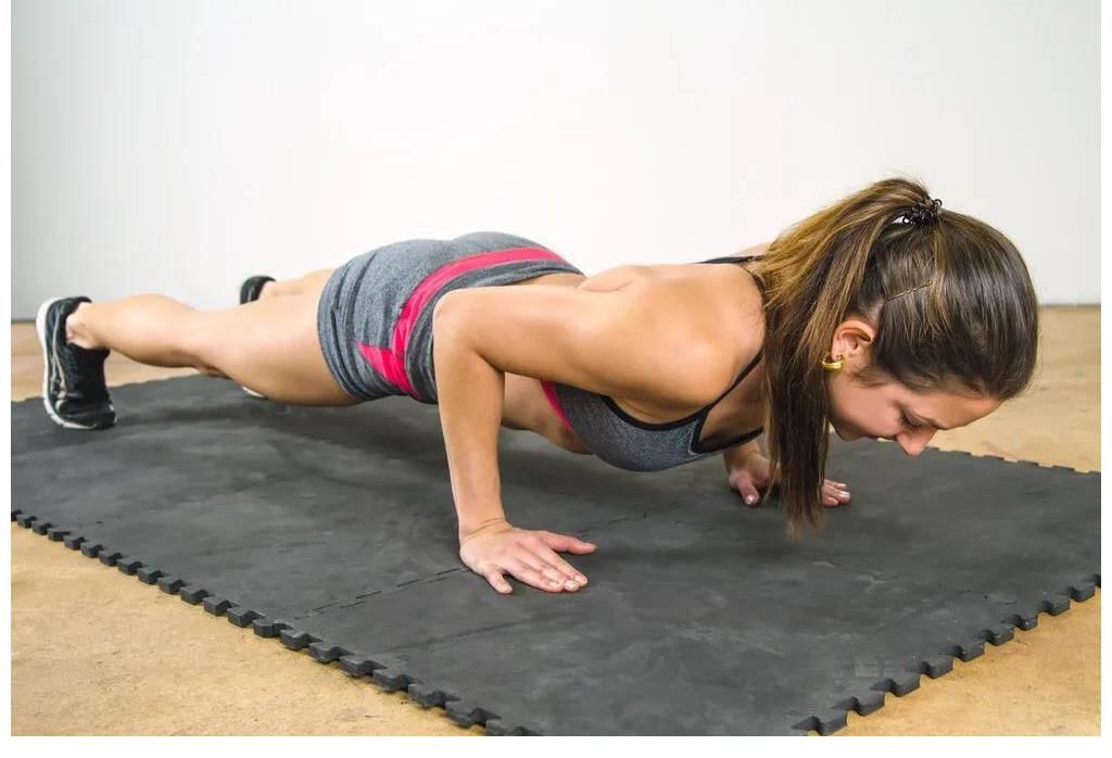 健身|每天做200个俯卧撑,能够练出饱满的胸肌吗?