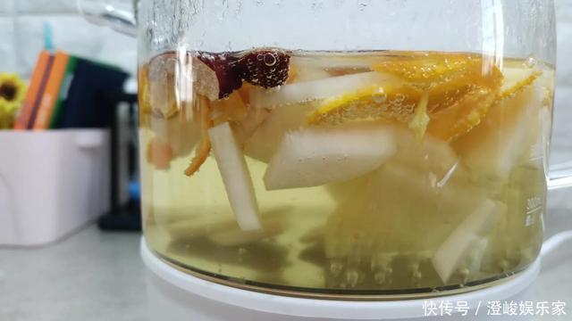  橘子皮千万不要扔，加入白萝卜一起煮有妙用，解决冬天大烦恼