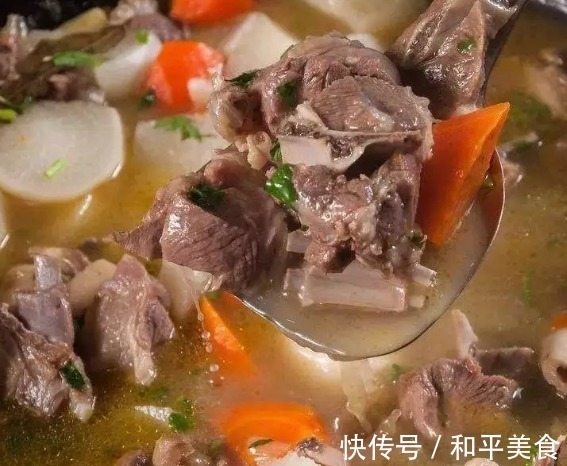 炖羊肉汤时，这3样缺一不可，汤浓肉香无膻味，可惜很多人不知道