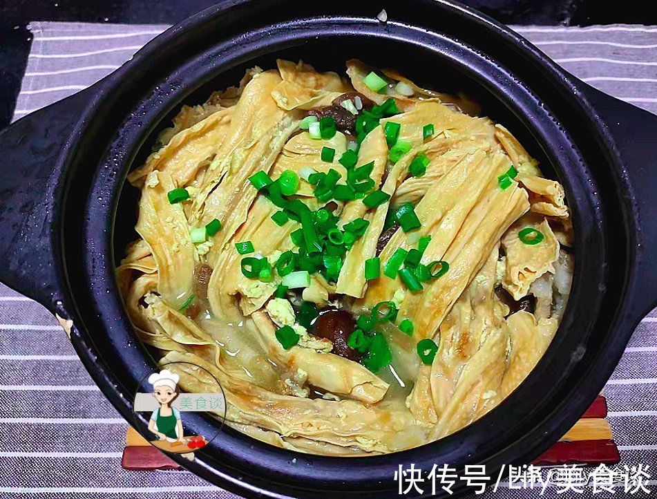 冬天，五花肉和它是绝配，泡软一煎一焖，简单又营养，多给孩子吃