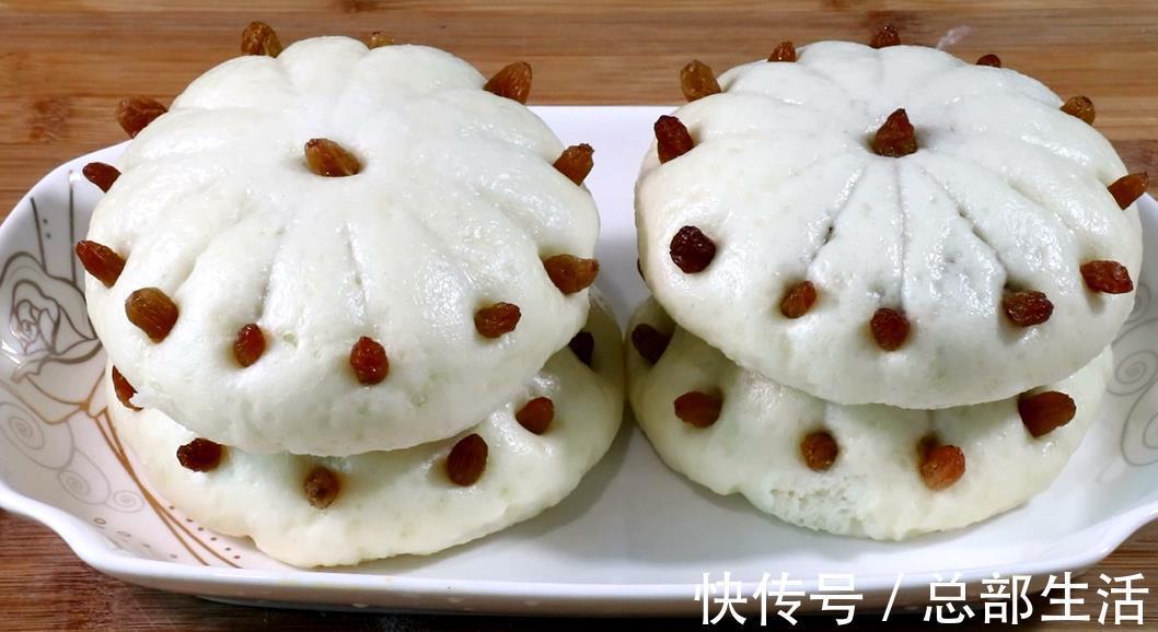 做法|面粉别只会蒸馒头，教你一种新做法，松软香甜，一顿5个不够吃