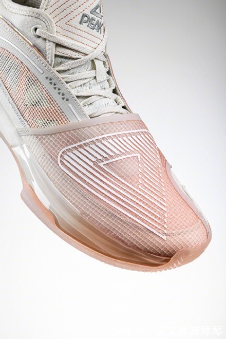 阿迪 东方力量闪耀全明星!老詹换了三双鞋,阿迪太惨,UA是最大赢家?