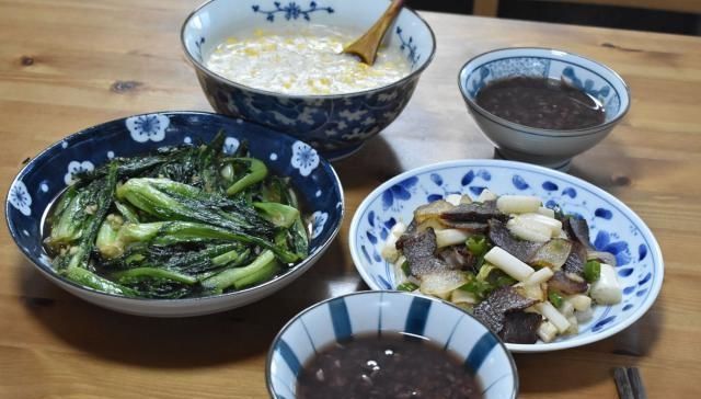 牛肉|夫妻俩的6桌家常晚餐,每桌不足30元,简单美味,在家吃饭就是香