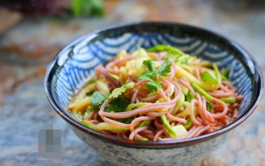 吃这个真爽,比吃凉面还过瘾,我每天1大碗,天天都不落