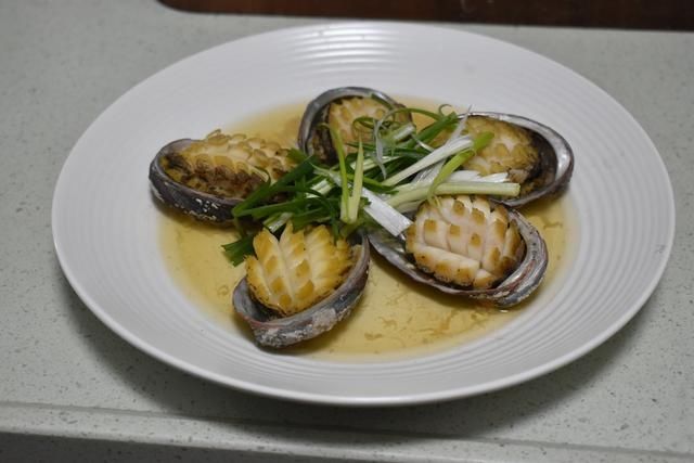 我家人太喜欢这菜，做法就这么简单，蒸一蒸鲜美好吃，上桌人人爱