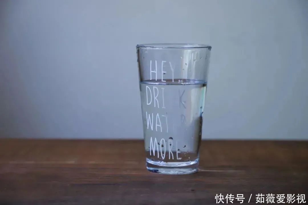 大便|经常便秘怎么办？学一学这6个简单动作，上厕所更舒畅！