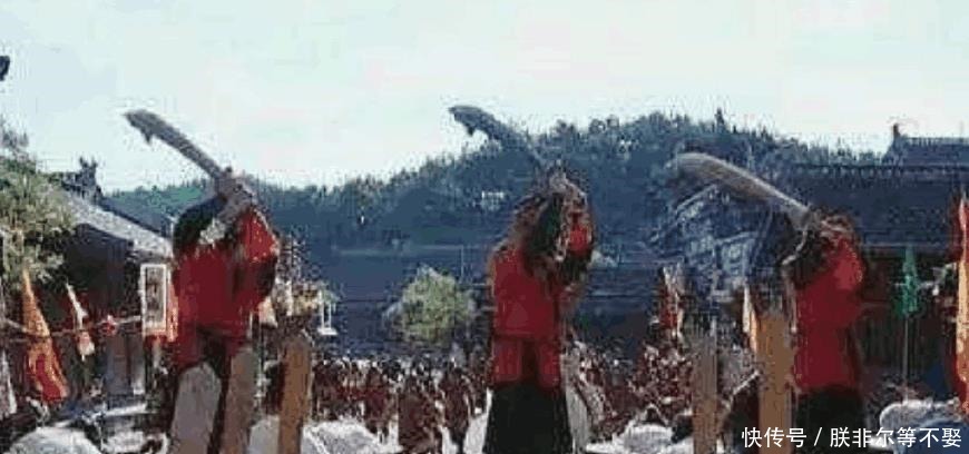 逃跑|古代诛九族是哪九族,为何被判刑后家人为何等死都不逃跑