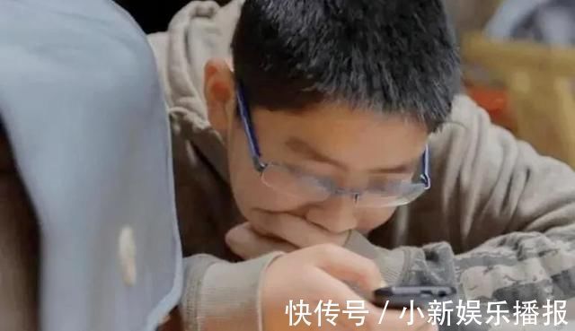 上学|儿子痴迷二次元不愿意上学，母亲痛心疾首：我不想给社会养个累赘