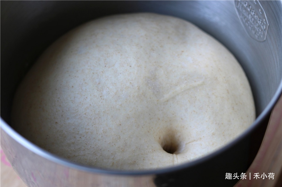 少糖少油的全麦吐司,配方靠谱组织真棒,早餐吃太适合了