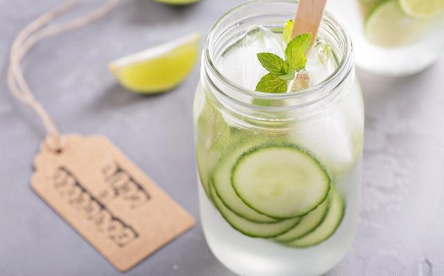 柠檬是减肥的好帮手，三种柠檬吃法，或许让你瘦的更明显