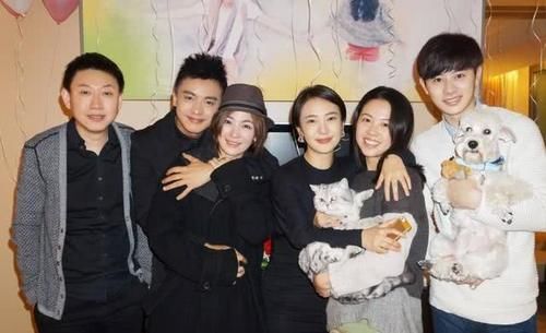 父母|有一种爱情故事叫“尔康和小燕子”,宝贝儿子真会长,难怪叫好看