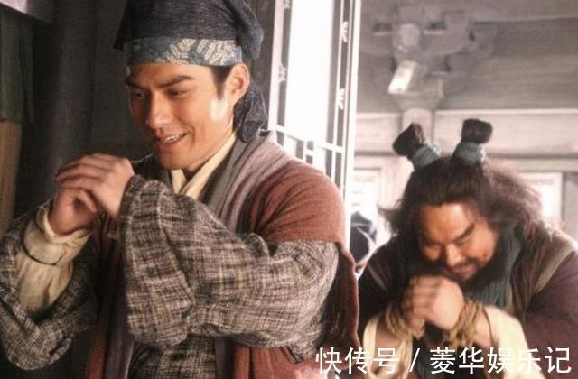 卢俊义@水浒传中,燕青为何跟李逵关系那么好?这就是聪明人的厉害之处