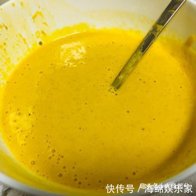 烤南瓜|奶香南瓜鸡蛋饼的懒人做法，简单美味