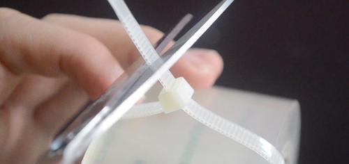 胶带|胶带上绑一根塑料扎带，作用太棒了，解决了很多人的困扰，太实用了