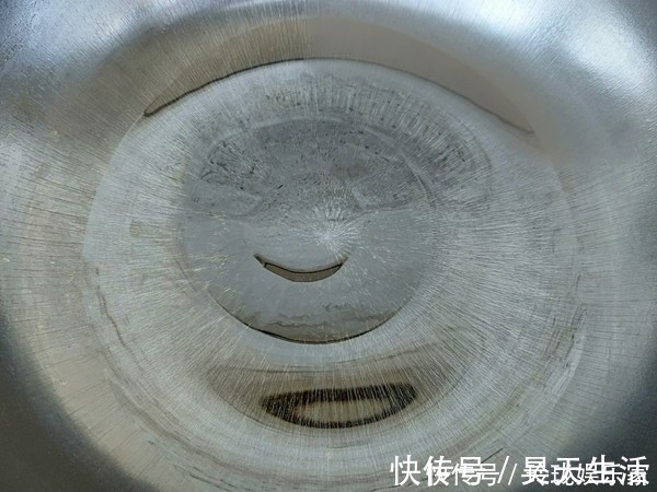 鸡蛋和“它”是绝配,经常吃补钙还不长肉,老人孩子都需要多吃