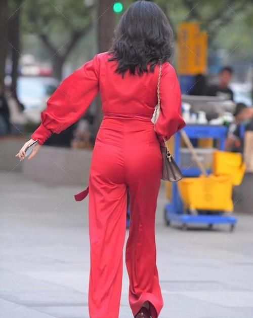 裙子 红色阔腿裤套装，气场强大，霸气十足，营造华丽的御姐风