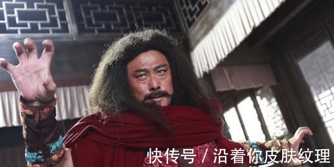 怪人!金庸笔下2大怪人,一个从未杀人却是恶人,一个作孽不少却是大侠