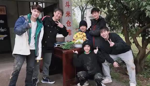 极限挑战 下期《向往的生活》太精彩!预告曝光神秘嘉宾,收视率有望创新高