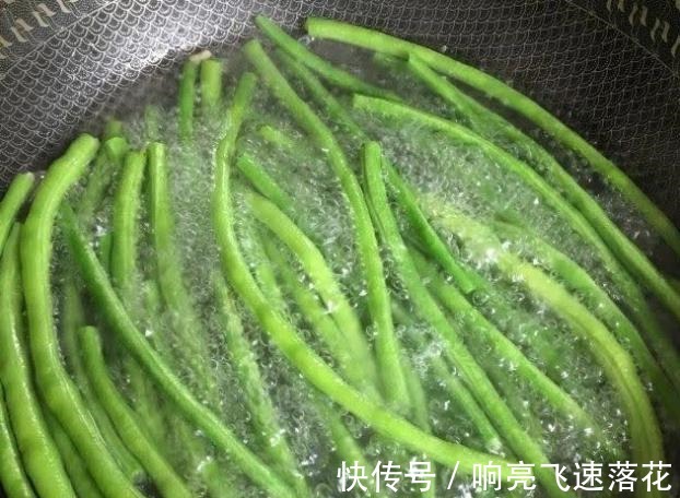 豇豆|不焯水不能吃的4种蔬菜，豇豆上榜，尤其最后一个再懒也别省！