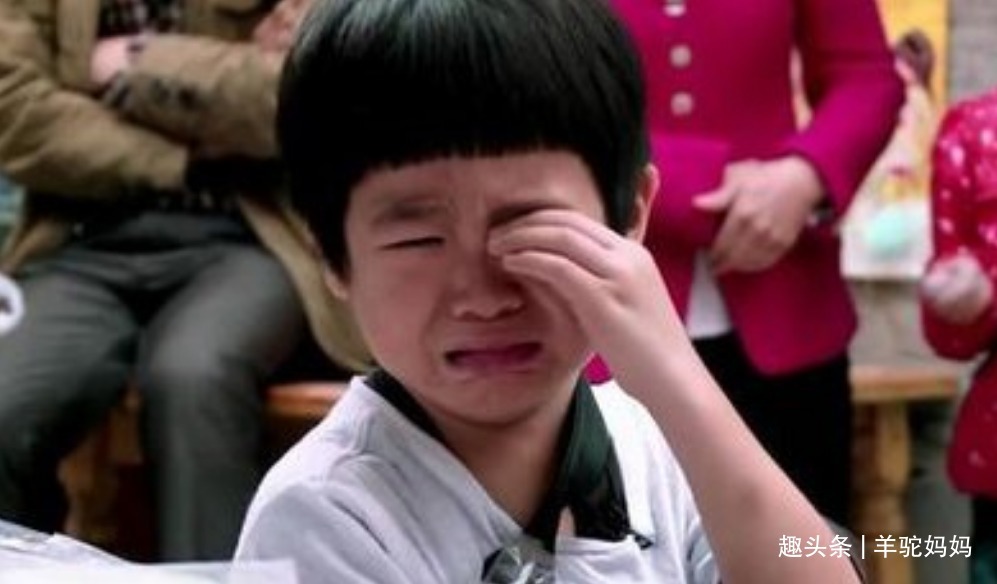 启蒙老师|有儿子的家庭,父母有些话烂在肚子里也别往外说,不然娃会没出息