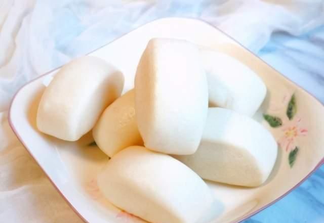 1碗面粉加上1根山药,学会1个吃法,不放油不加水,比面包好吃