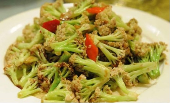 香浓可口的几道家常菜,每一道都色香味俱全,非常可口百吃不腻