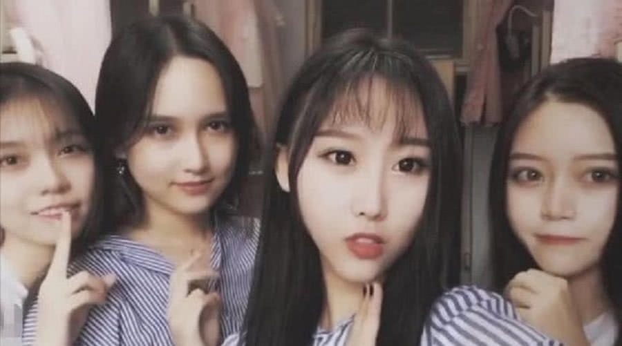 女大学生|抖音“最强变脸术”火了，四女化妆后惊艳众人，网友：打扰了