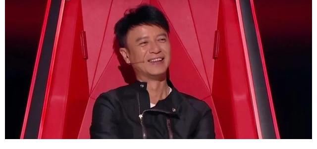 學(xué)員|《2021中國好聲音》唱響，導(dǎo)師隔空對(duì)唱，首位學(xué)員獲8轉(zhuǎn)