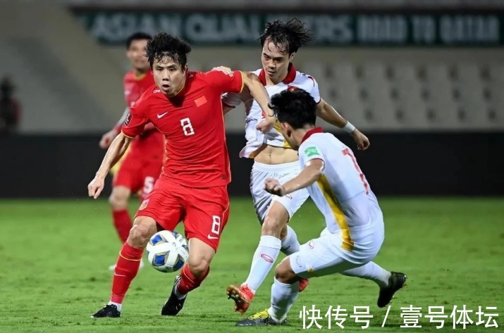 李鐵|國足大名單或是這樣!李鐵3名親信離隊,李霄鵬看中2大將