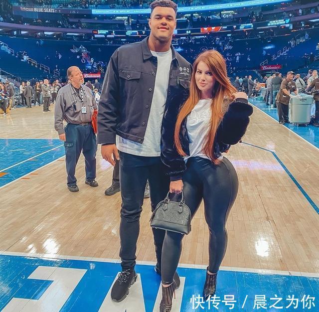 健身|身高不够，身材弥补，1.5m女医生热衷健身，凹凸曲线魅力十足