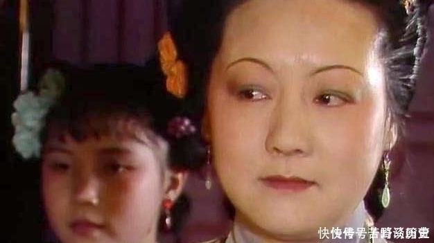 秦可卿|薛姨妈为什么要送王熙凤四枝宫花?你看多出的两枝是给谁的!